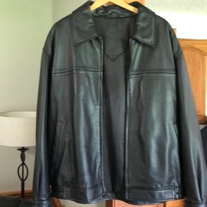 Men’s XL genuine leather jacket, like new!